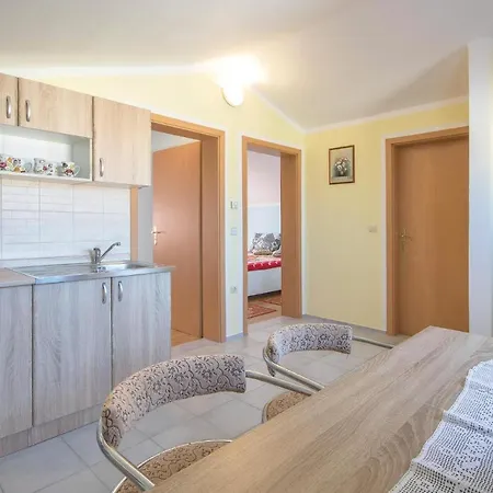 Two-bedroom In * Peroj