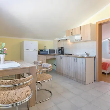 Two-bedroom In Peroj