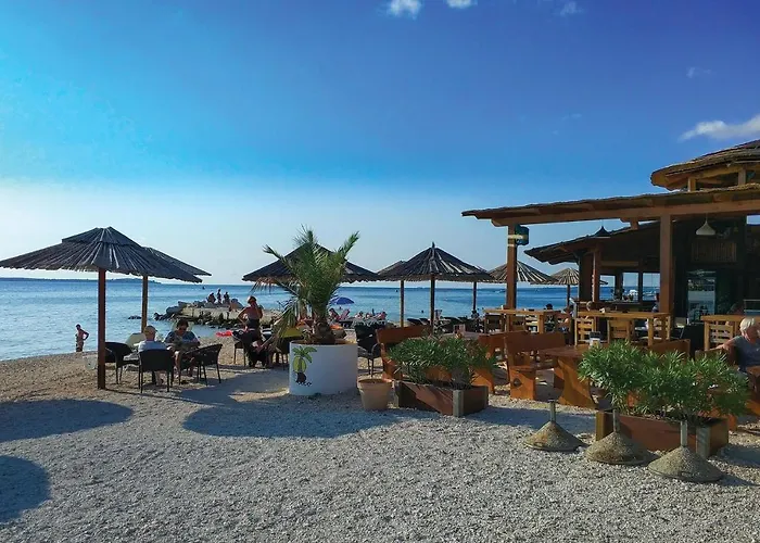 Two-bedroom In Appartement Peroj